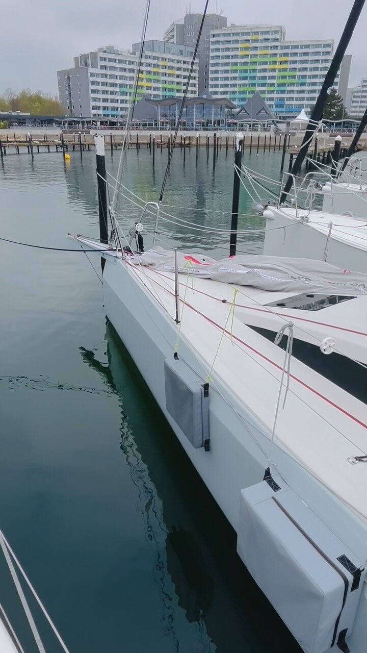 Instagram post from realsailing_official. This post is in position 1.